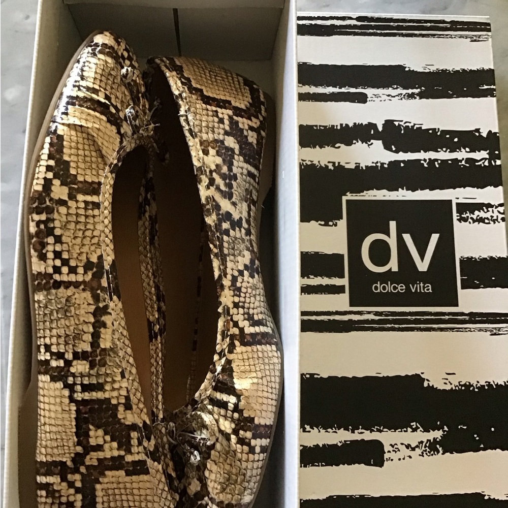 NWT Dolce vita ballerina flats *lowered the price